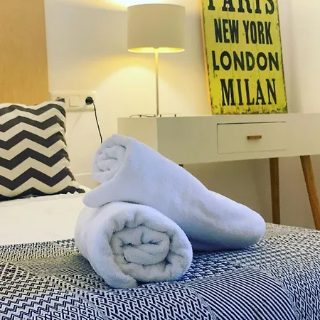 Beach, Parking, Wifi For 5 People!!